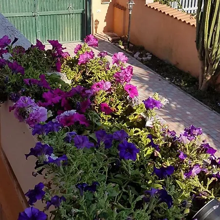 I Villini לינה וארוחת בוקר *